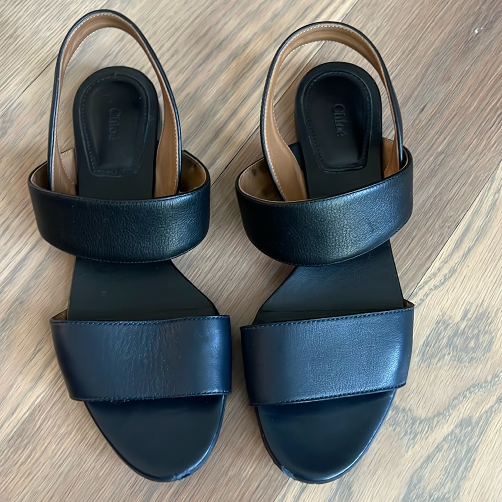 Chloe flat sandal